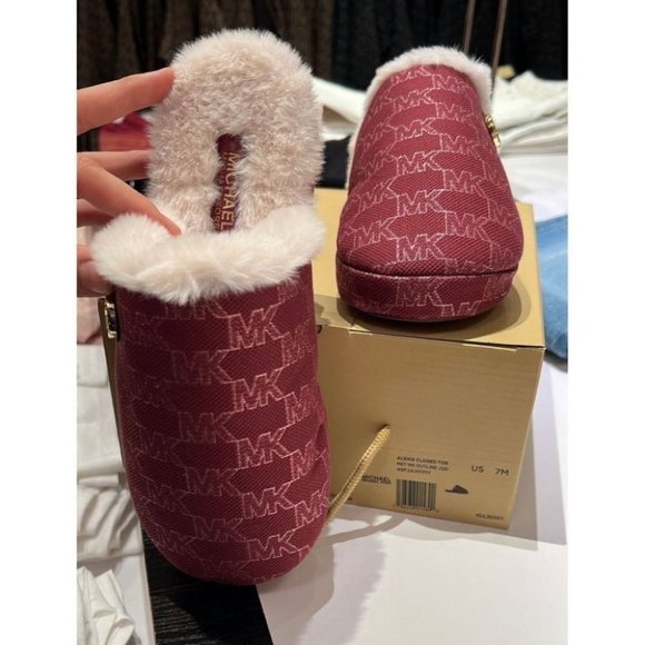 Michael Kors Alexis Closed Toe Slipper Slide - Mulberry Multi - Picture 1 of 6